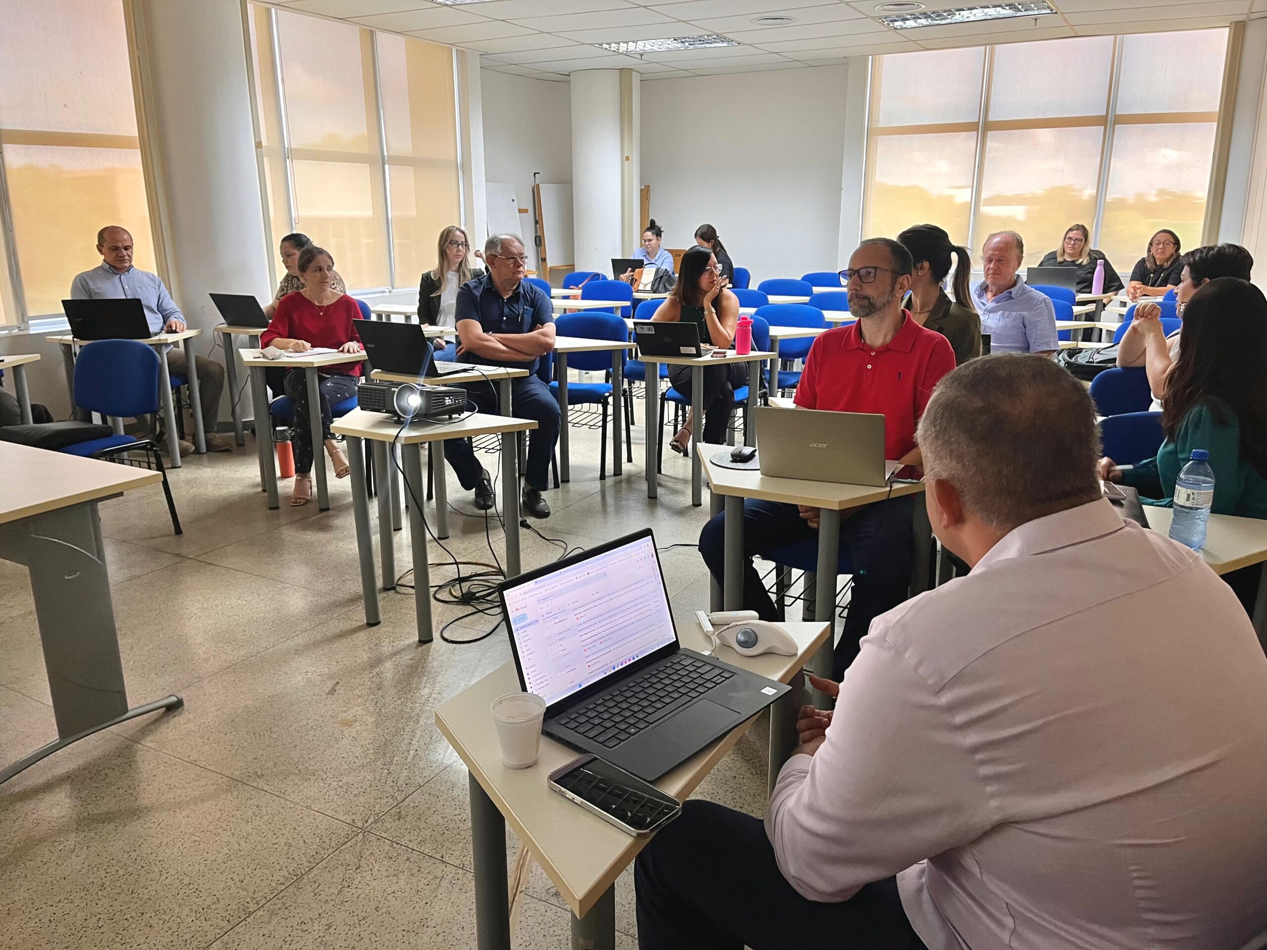 Seplan reúne técnicos do PSI para capacitação sobre aquisições com especialistas do BID 