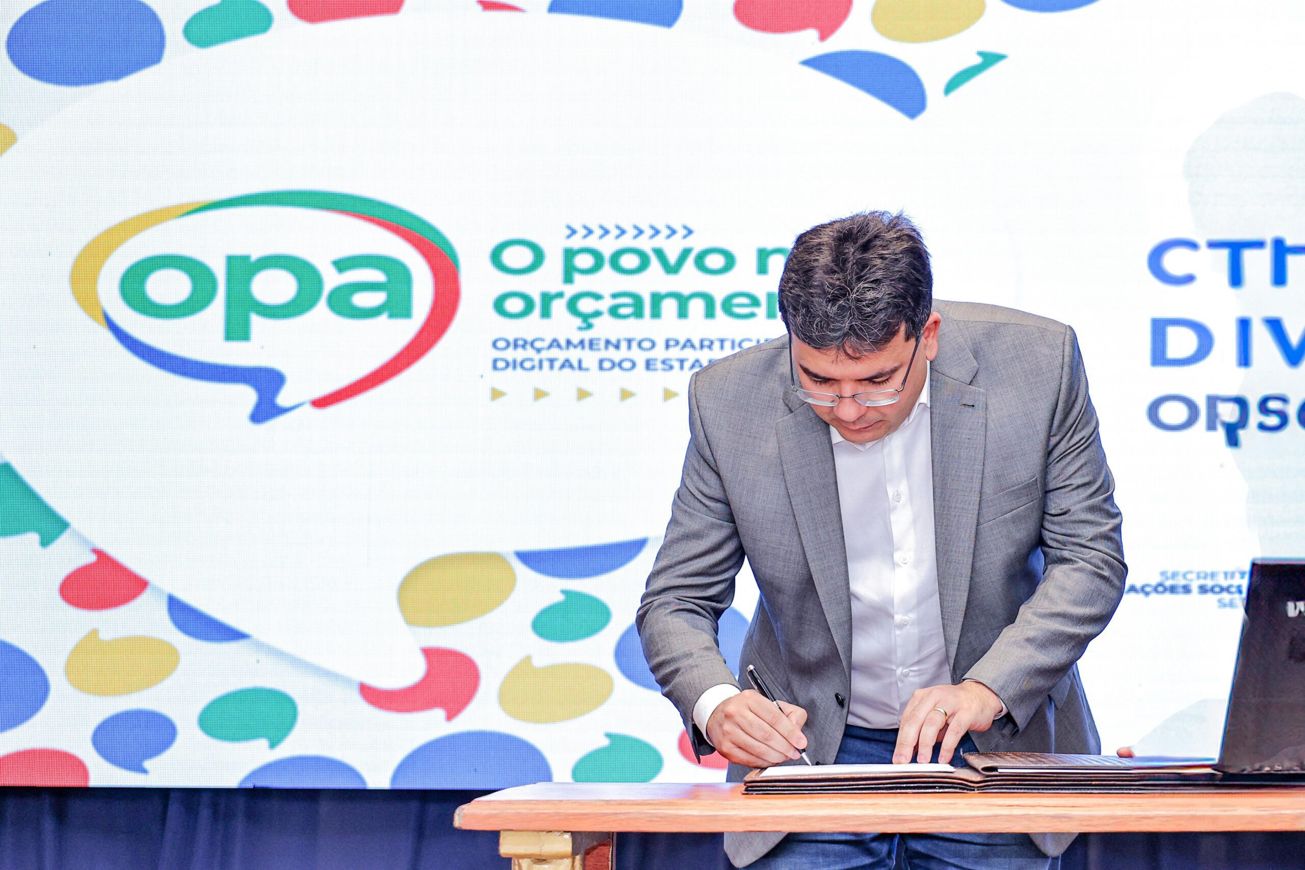 Orçamento Participativo: Governador assina ordens de serviço com investimentos de R$ 13,6 milhões