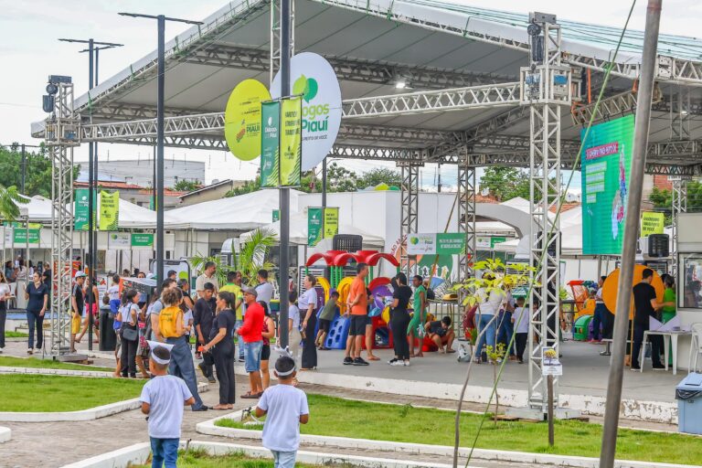 Feira de Serviços do Diálogos pelo Piauí alcança 2 mil atendimentos