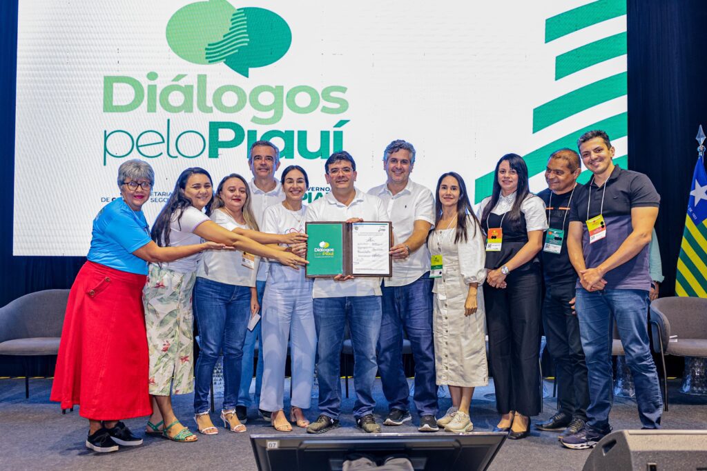 Diálogos pelo Piauí: Em plenária, Rafael Fonteles mostra avanços e colhe sugestões para mais investimentos no Vale do Rio Guaribas