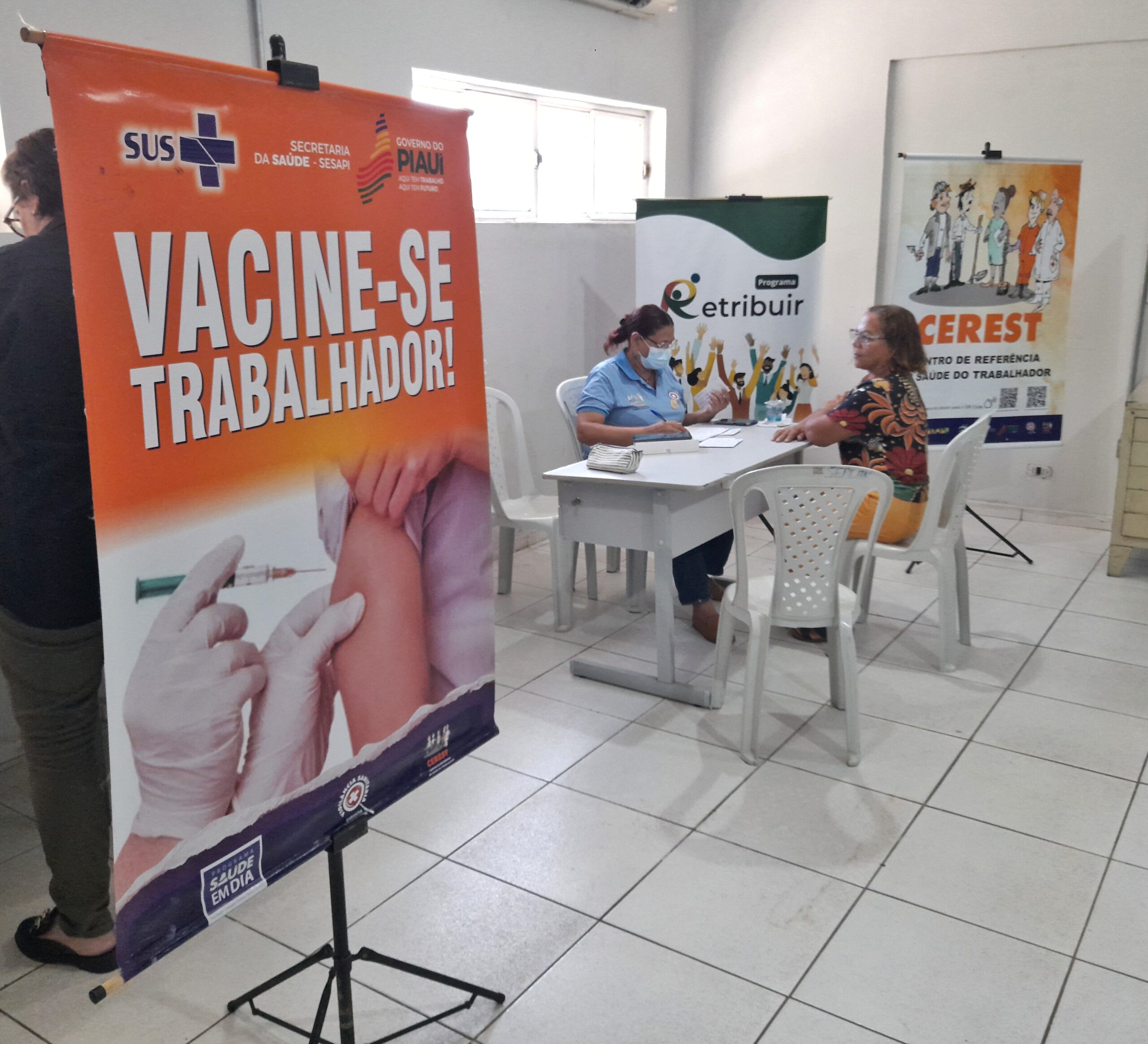 Seplan promove ação de vacinação para servidores e reforça compromisso com a saúde pública
