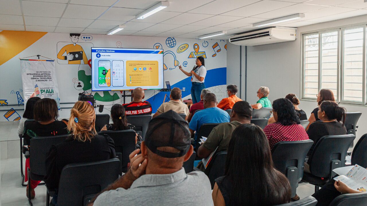 Governo inicia curso de inclusão digital para representantes do OPA