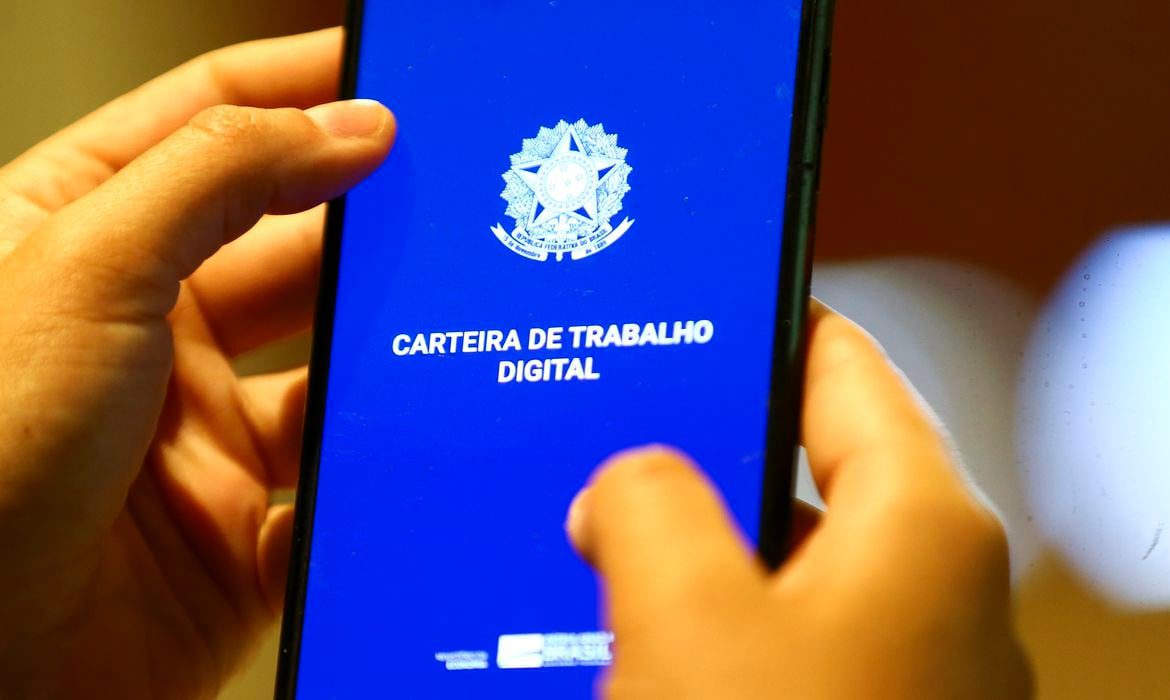 Piauí lidera geração de empregos formais no Nordeste em 2025