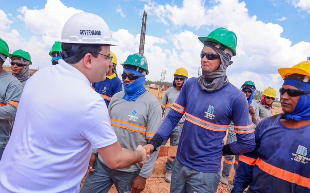 Na produção agrícola, o estado mantém trajetória de expansão, com projeção de 6,5 milhões de toneladas para 2025, o que representa um crescimento de 12,04 por cento em relação ao ano anterior. Os maiores destaques foram o milho, com aumento de 24,62 por cento na produção e ganho de 20,67 por cento em produtividade; a soja, com crescimento de 12,52 por cento; e o algodão, com avanço de 41,52 por cento impulsionado pela ampliação da área plantada.