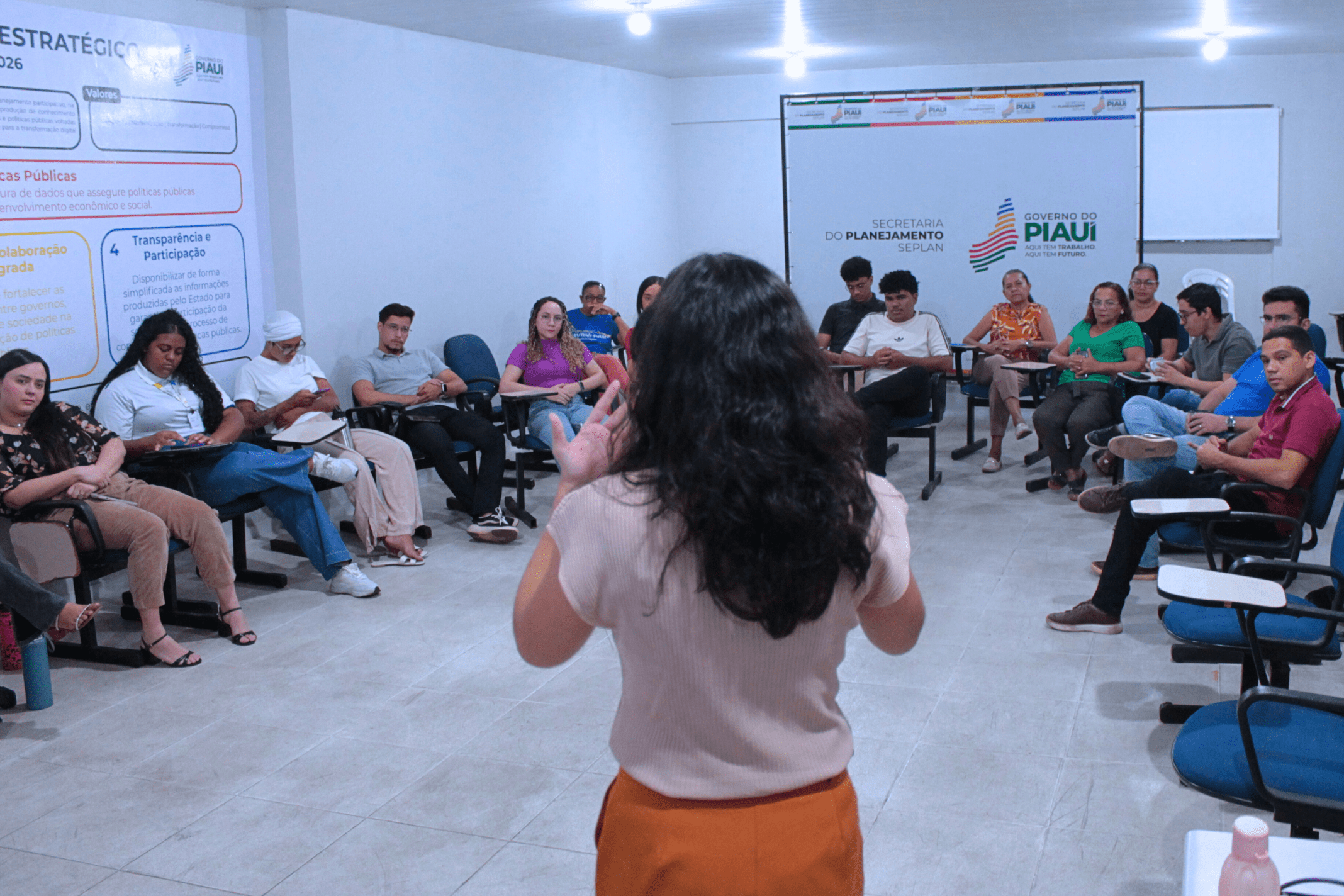 Seplan promove palestra sobre saúde mental no ambiente de trabalho