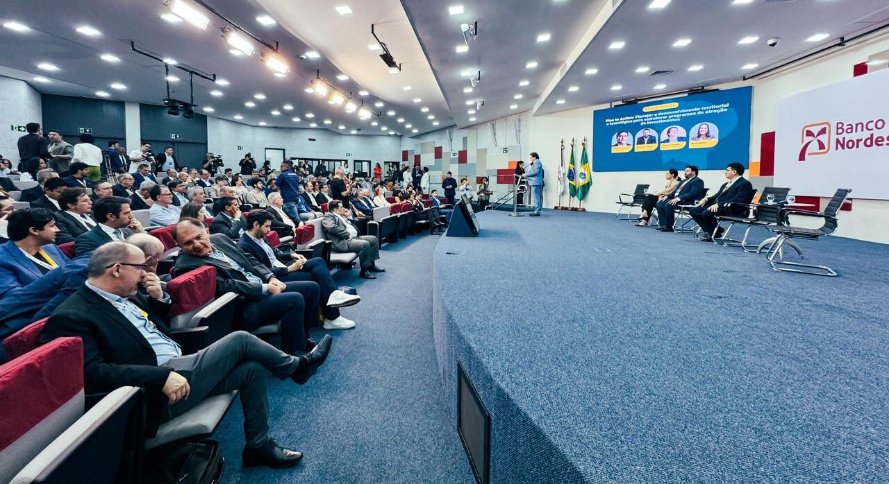 Seplan participa de seminário sobre investimentos sustentáveis e transição energética no Nordeste