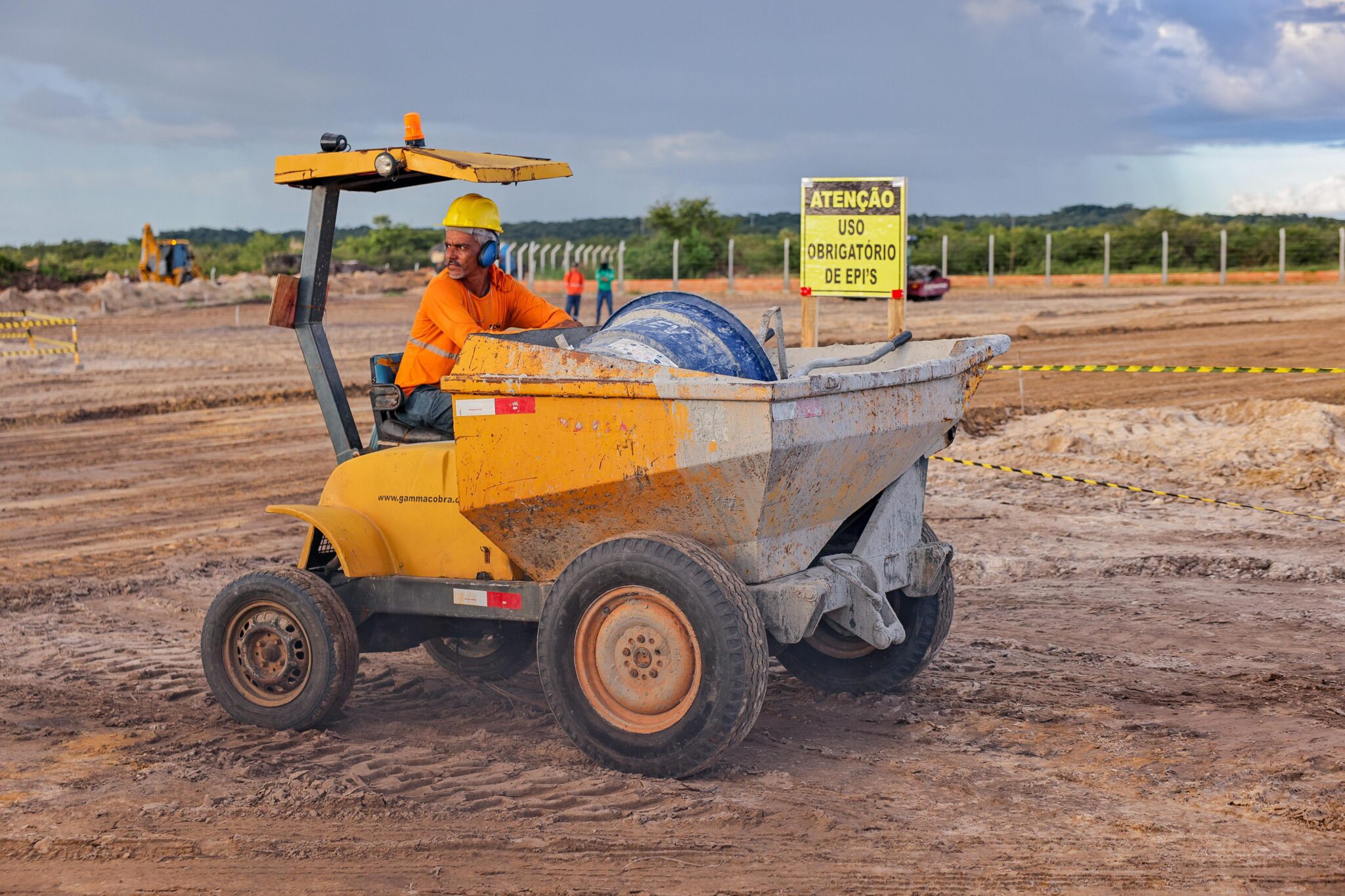 Piauí se destaca nacionalmente na geração de empregos formais e fecha 2025 entre os líderes do país