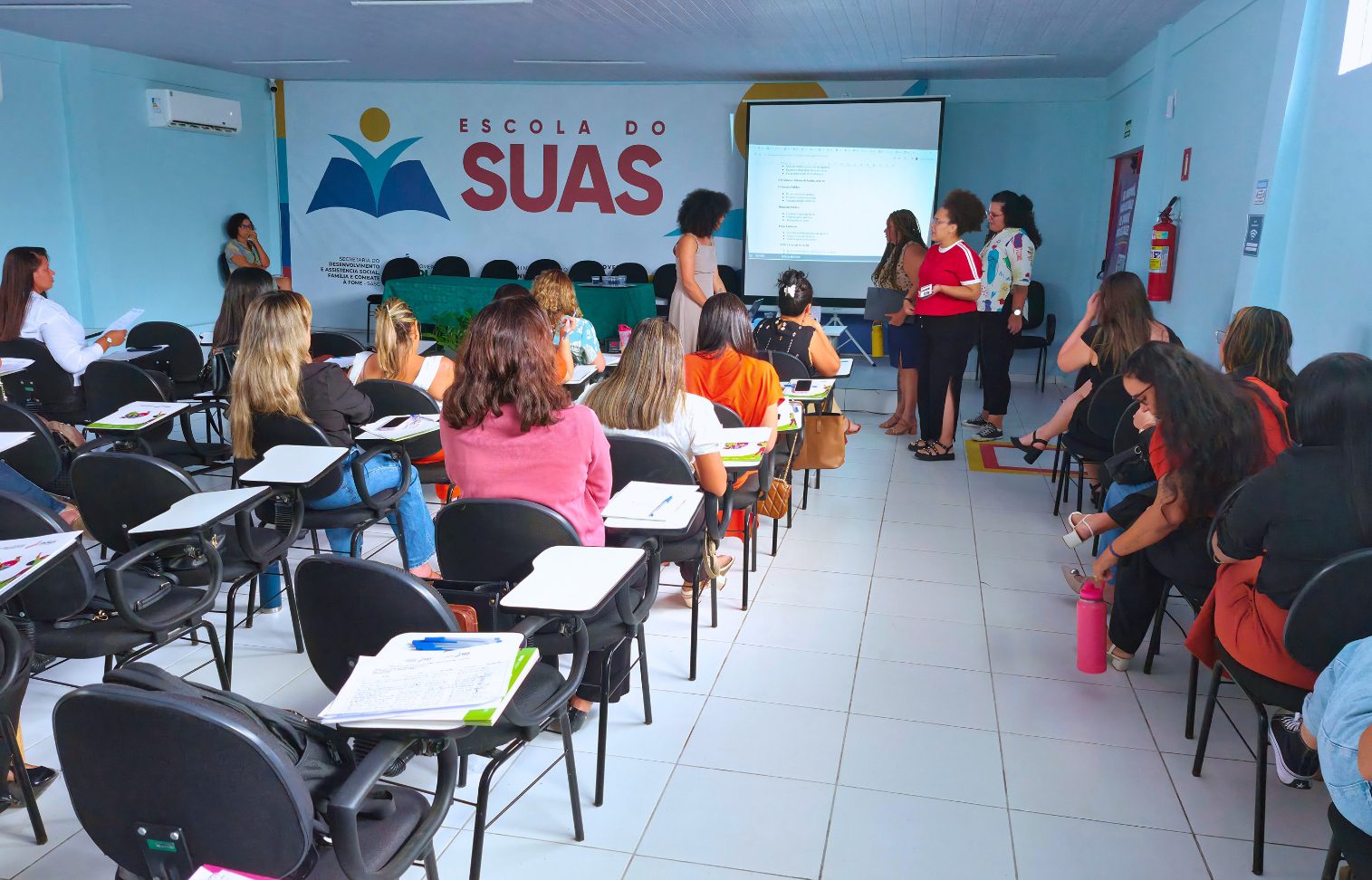 Seplan integra formação de profissionais do Cras e Creas para enfrentamento à violência de gênero