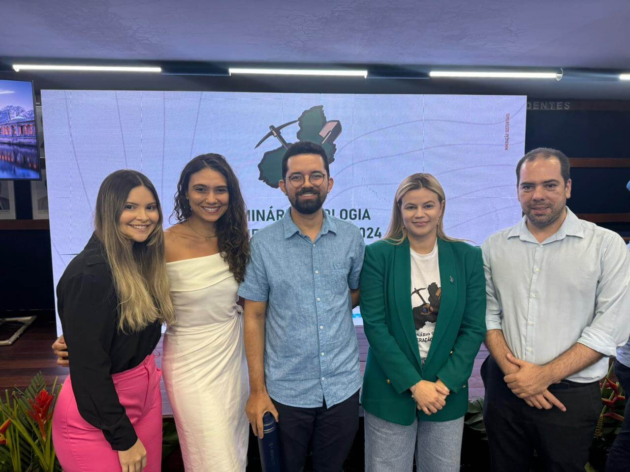 Equipe da Seplan coordena painéis no Seminário de Geologia e Mineração