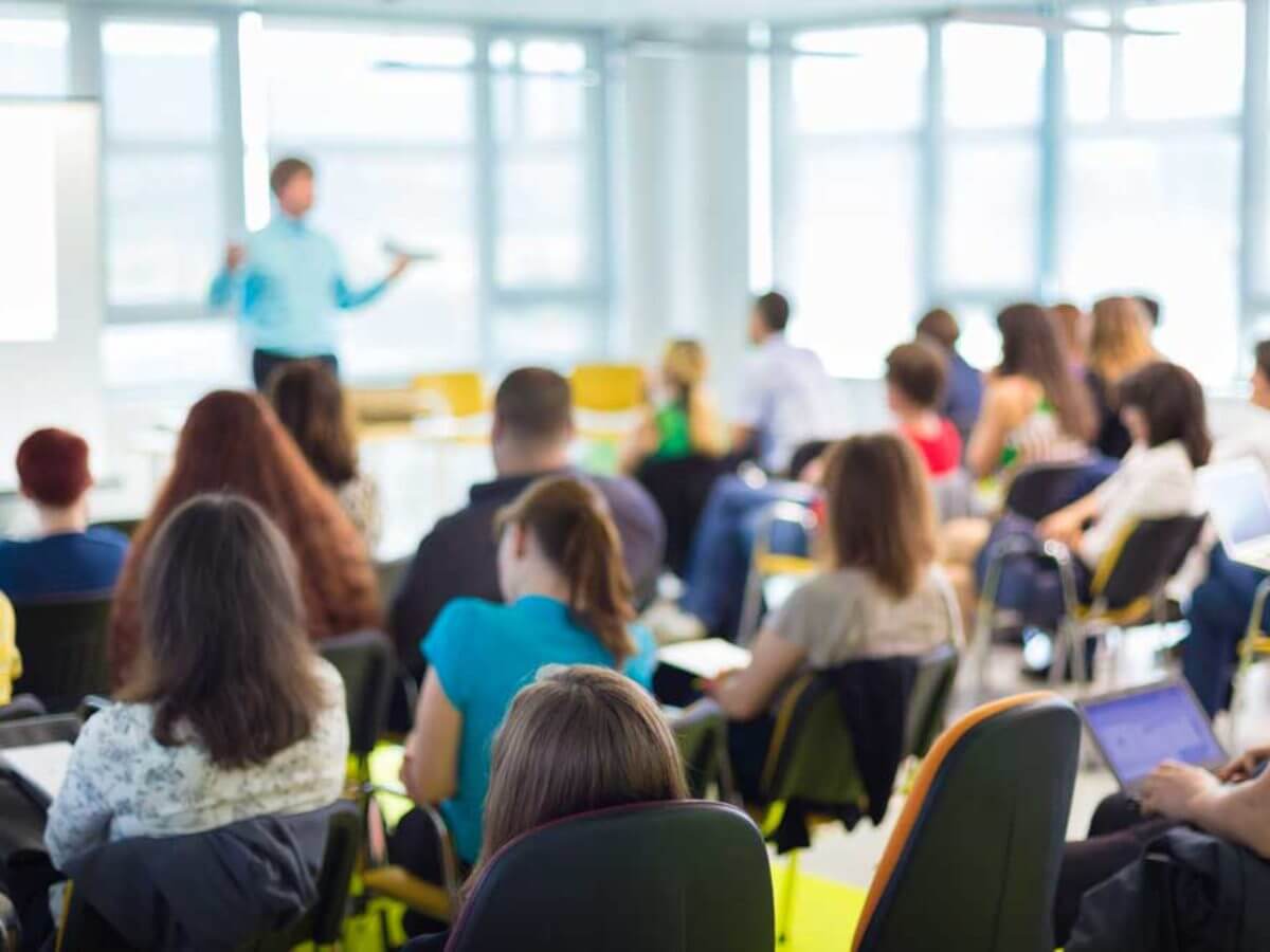 Estado oferece qualificação para servidores em parceria com Universidade de Lisboa