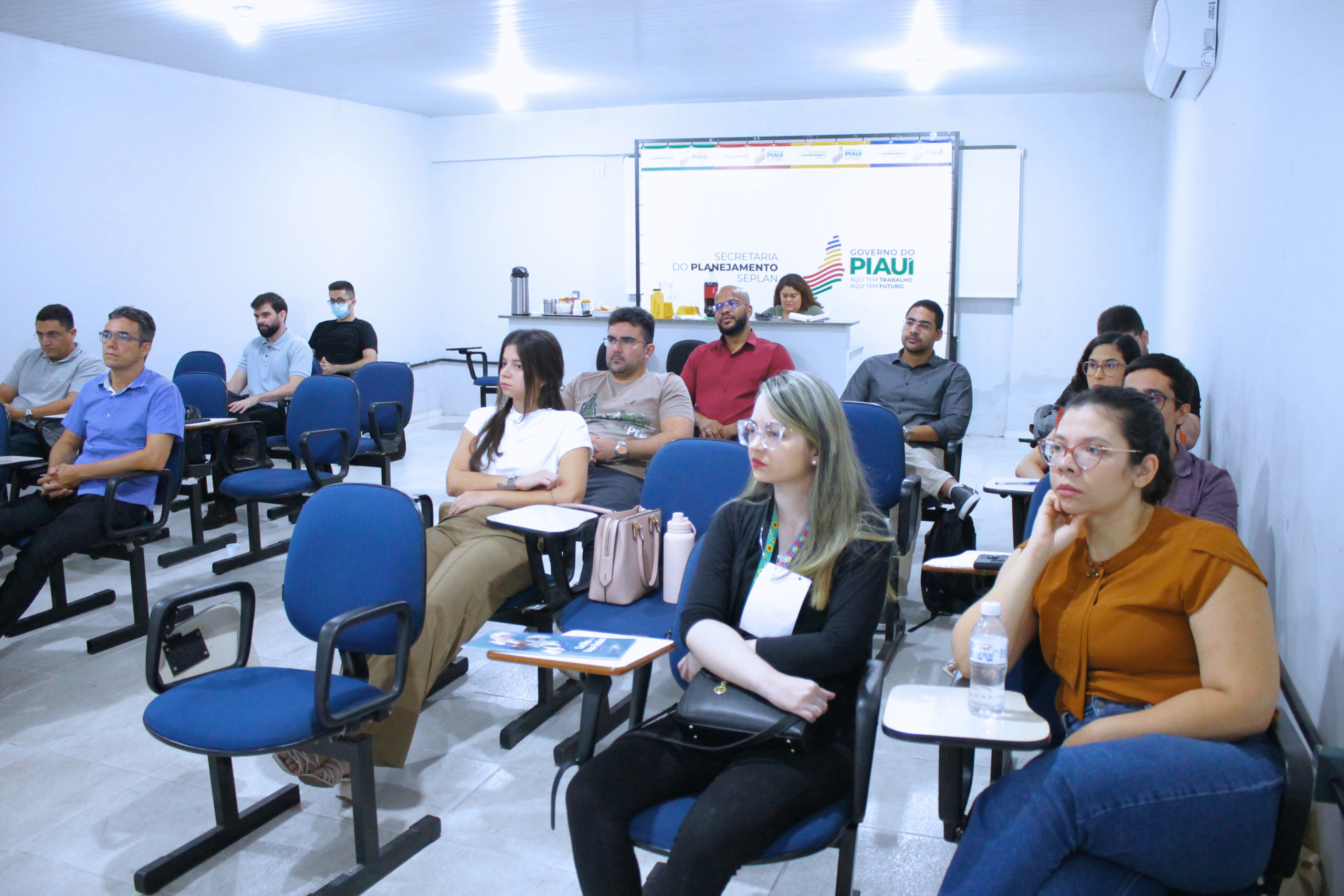 Seplan conclui trilha formativa e integra novos analistas governamentais ao planejamento do Piauí