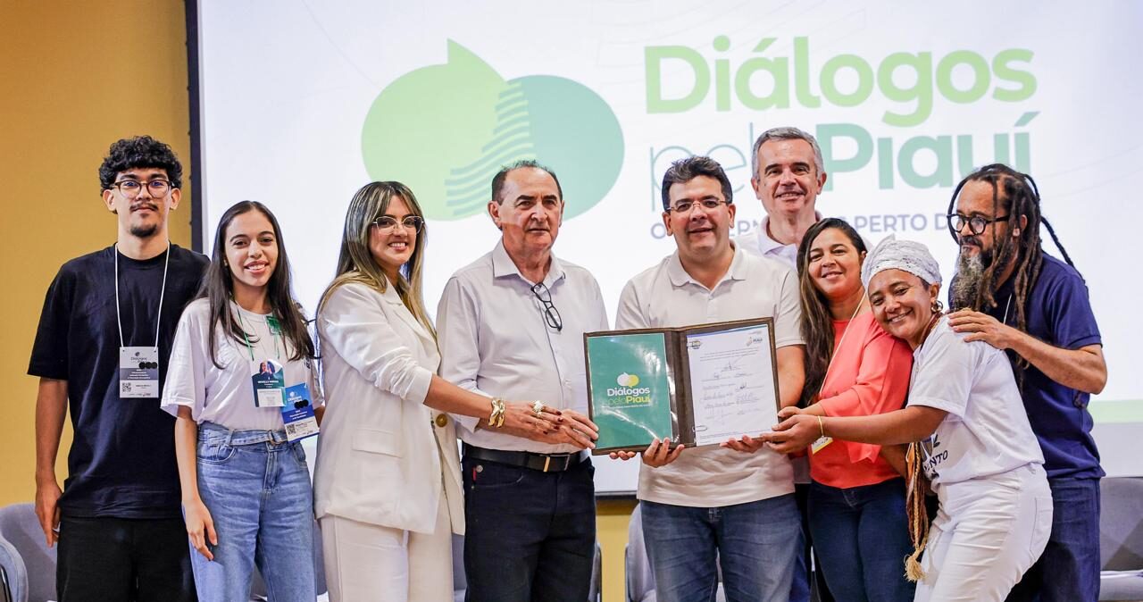 Rafael Fonteles recebe propostas da população no encerramento do Diálogos pelo Piauí em Floriano